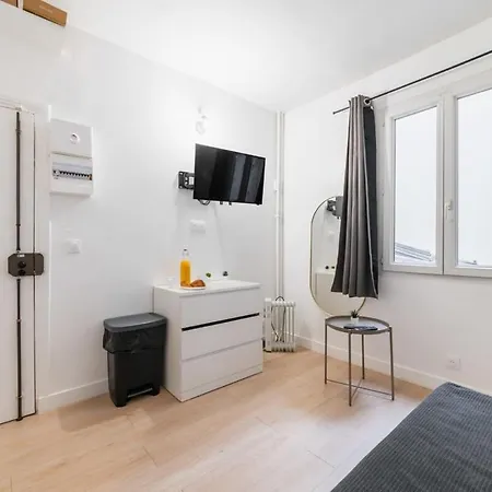 Apartament Sacre Coeur Metro Anvers - 9 -2p *